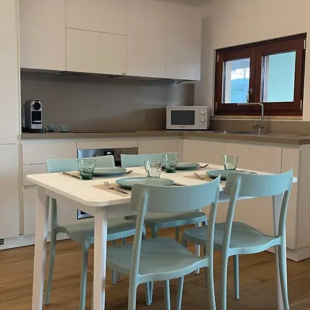 別荘 Aquagarden Short Lets *