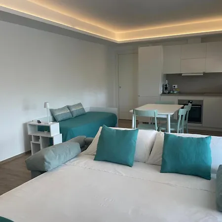 Aquagarden Short Lets 度假居 *