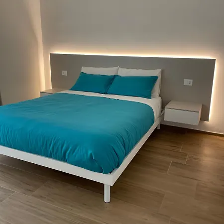 Aquagarden Short Lets ポリニャーノ・ア・マーレ